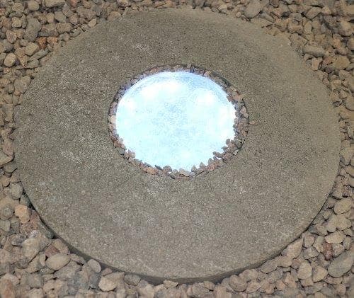 <p data-block-key="pbm57">LedStone -valo Askelpolku-laatan keskellä</p>