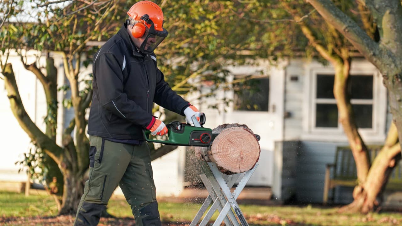 <p data-block-key="wu4nh">Boschin akkusahan tarjoamat ergonomiset kädenpaikat tarjoavat normaalia vähemmän puuduttavaa työskentelyä.</p>