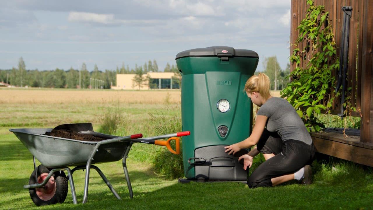 Kompostoimalla säästät jätelaskussa