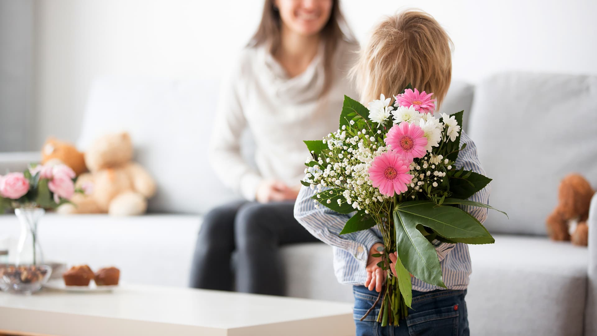 <p data-block-key="bwvt9">Kukkien väreihin, lajeihin ja lukumääriin on liitetty vuosisatojen aikana monenlaisia merkityksiä. Lopulta tärkein viesti on kuitenkin ajatus, jolla kukat annetaan. (Kuva: Adobe Stock)</p>