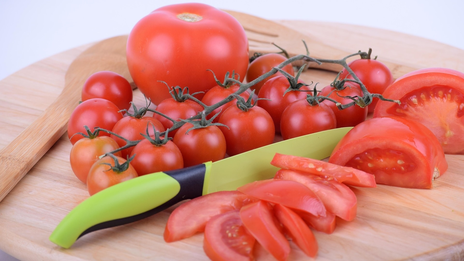 tomato-2542951_1920