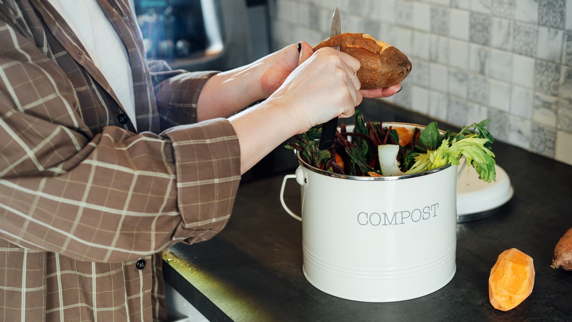 Mitä EI saa laittaa kompostiin?